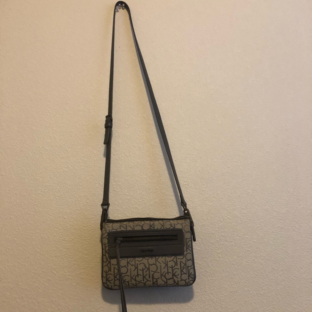 Calvin klein cross body bag